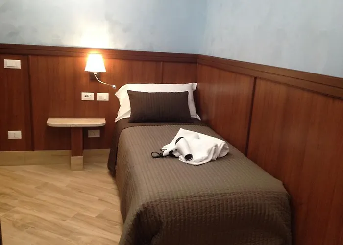 Residenza Matteucci 4* Rome